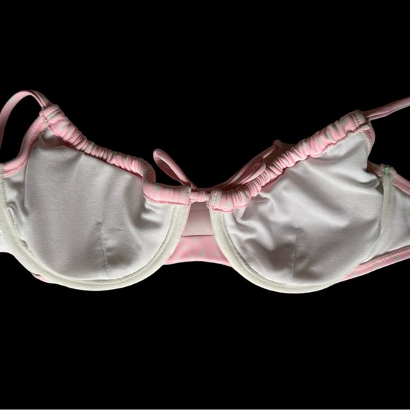 Swim Bikini Top Sz Large  Pale pink W/ Polka dots  Adjustable straps & underwire - Picture 5 of 8